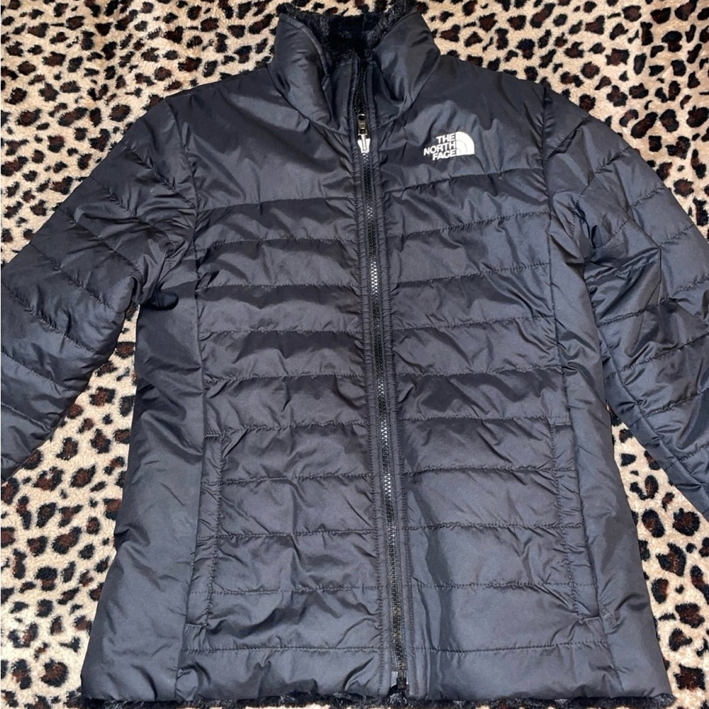 REVERSIBLE NORTH FACE GIRL JACKET FITS UP TO 11/12 YEARS OLD
